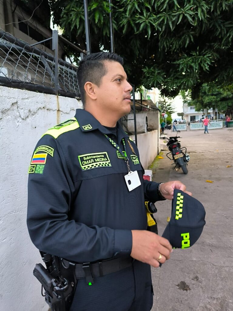 1000967808